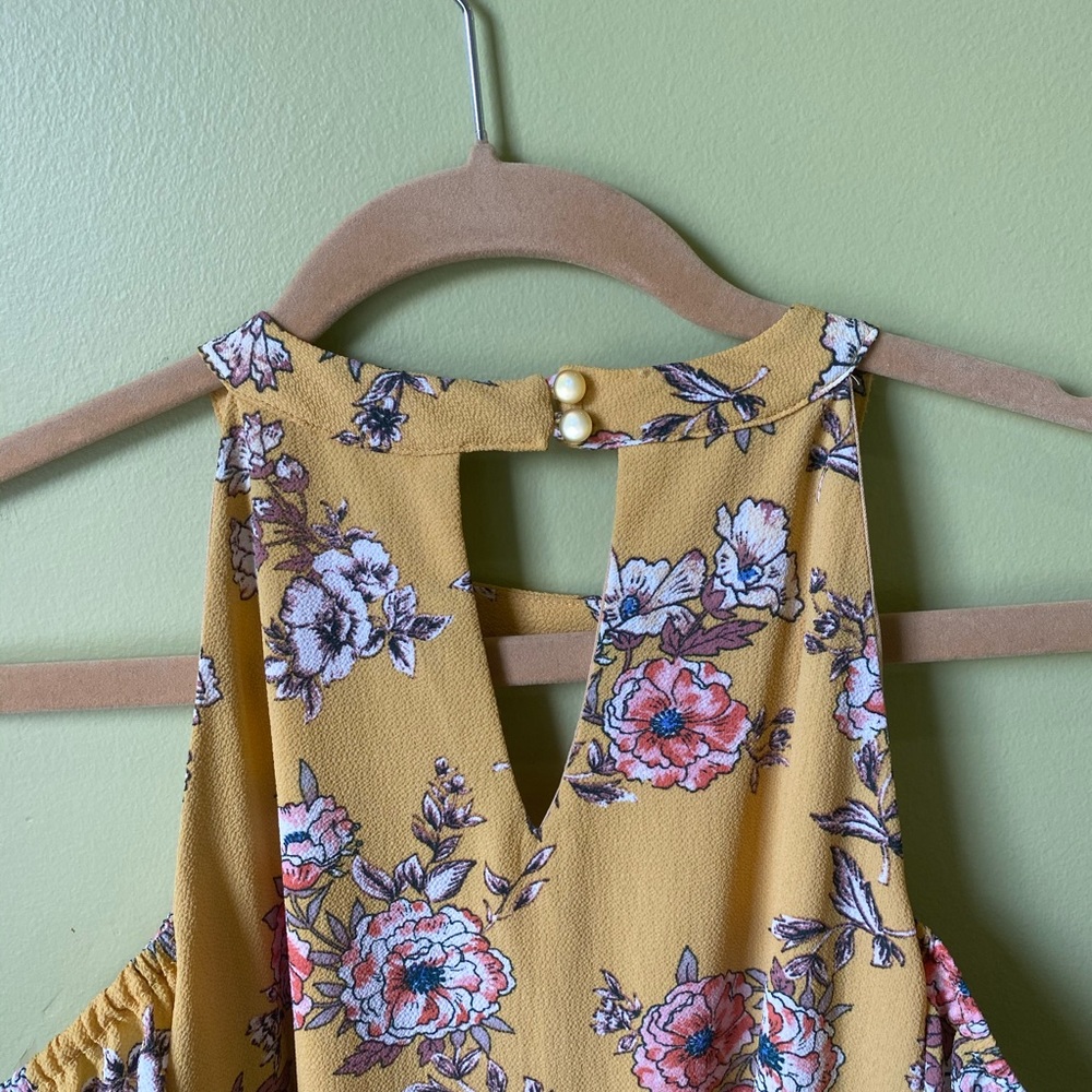 Dress - Picture 6 of 6